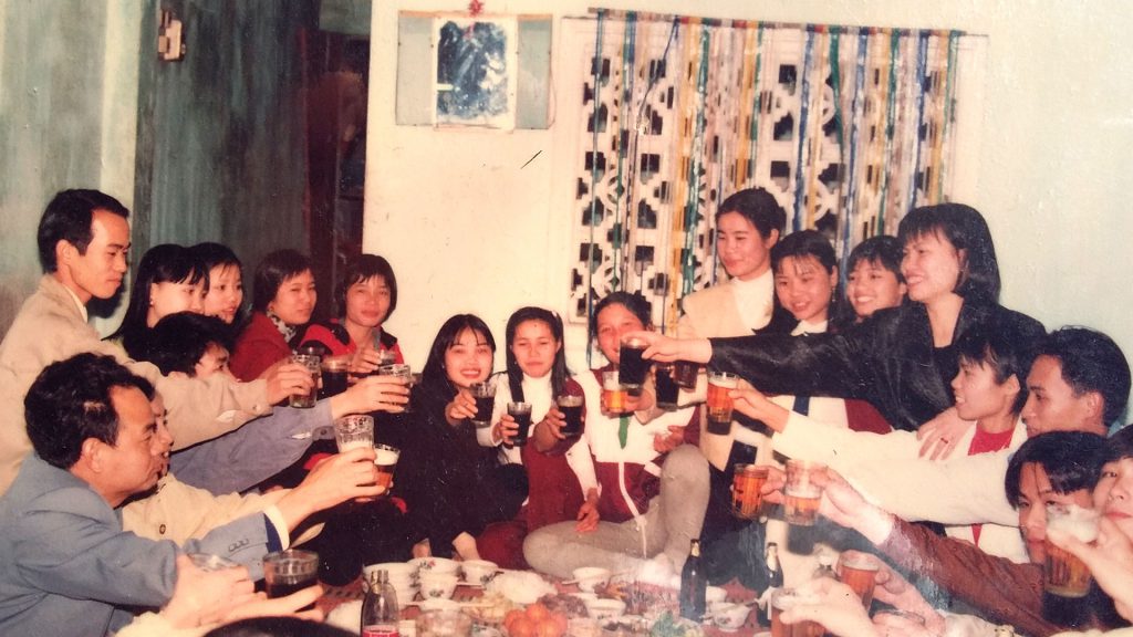 Họp lớp 1997 tại nhà Phạm Thu